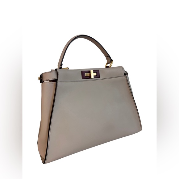 FENDI Vitello Seta Shiny Nappa Medium Peekaboo I - Picture 5 of 12
